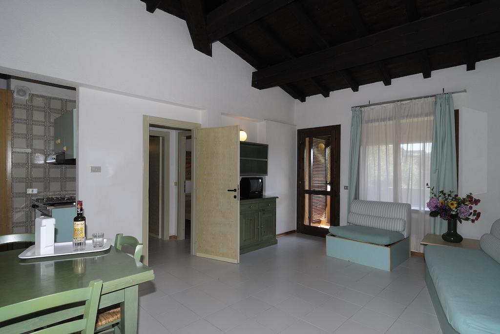 Residence Portorotondo Tre Porto Rotondo Kamer foto